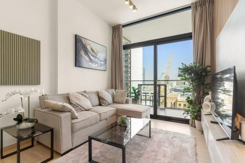 Elegant 1BR Living at Binghatti Emerald