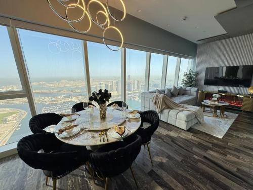 FENDI 2BR- 67 Floor Sea, Atlantis & Dubai Eye View