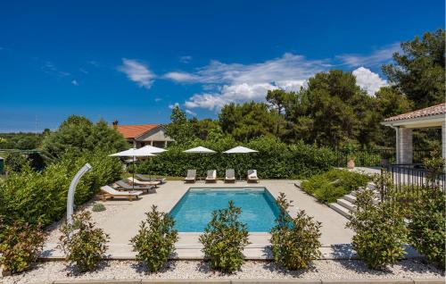 Amazing Home In Umag With Sauna