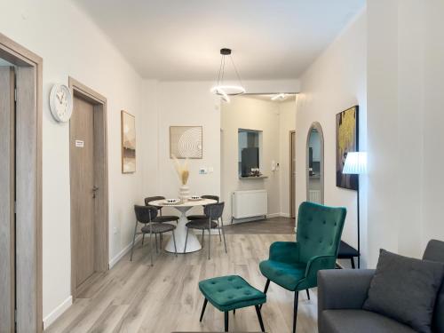 Zona d'estar a Etheria Modern Home