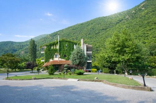 Agriani Hotel - Xanthi Pool & Mountain Views