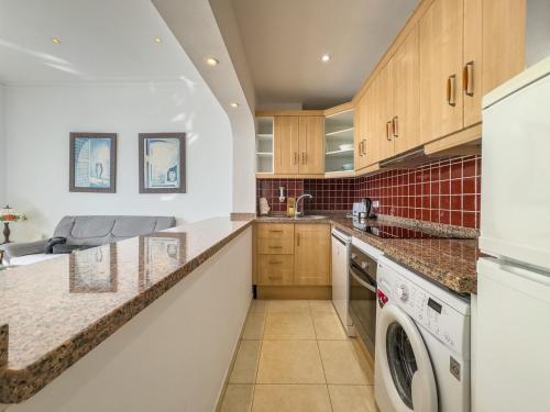Skol 1A- 2 Bedrooms Sea Views