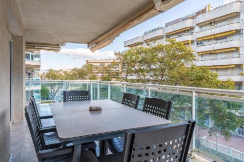Hauzify I Apartament Aventura