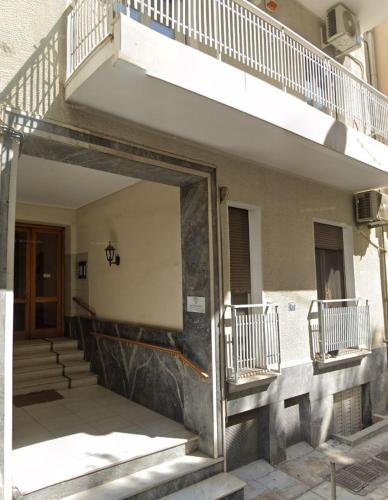 City Center Gem - Renovated and Affordable