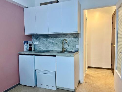 Nice Center Quiet Apartment Pedestrian Street Near Promenade 4 Sleeps