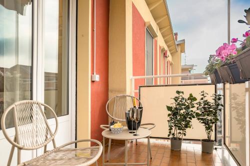 Luminoso con terrazza a due passi da Fiera MI City, MICO, Metro e City Life - Su Scannu City Life