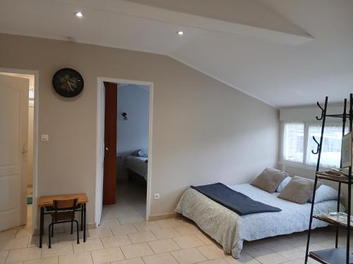 Llit o llits en una habitació de L école buissonnière