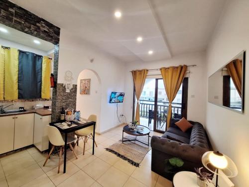 Kato Paphos Apt 400m To The Beach