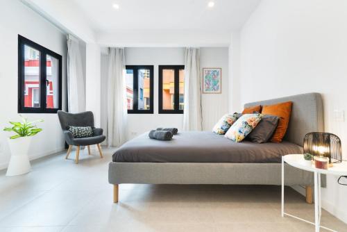 Calm & Modern Apt for 4 Las Canteras