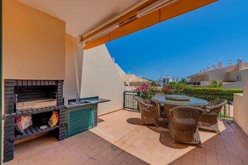 Sao Rafael TownHouse with Pool