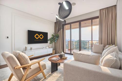 Royal Amwaj Palm Jumeirah - Luxury 1BR with Pool and Gym