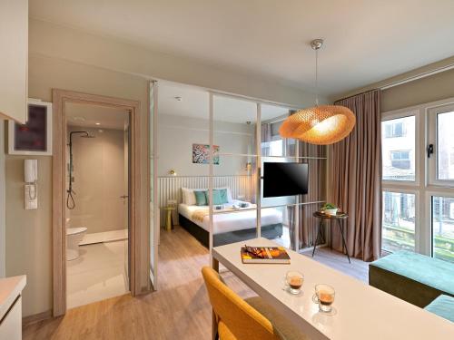 Karitsi Suites