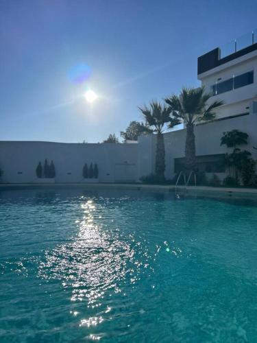 Villa Poolside