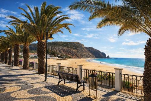 Casa da Areia, Three Bedroom Villa by the Beach