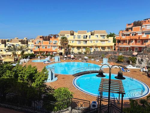Los Cristianos Apartment - Terrace and Heated Pool
