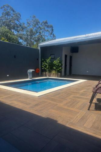 Casa com piscina a 5 min centro
