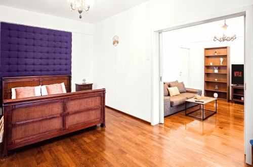 Foto Stepup Apartment, City Center Bucharest, Magheru Blvd View, Elegant Stay 1