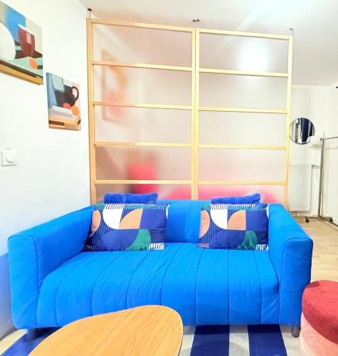La maison colorée proche de Paris et Gare du Nord, parking gratuit