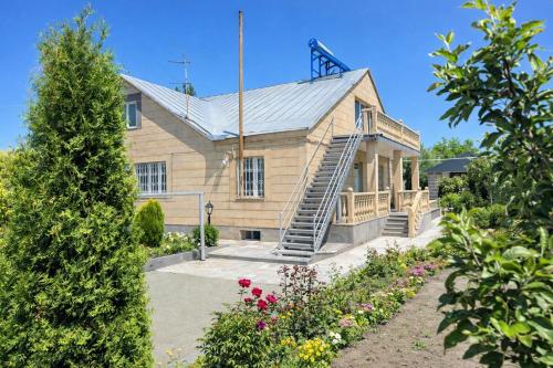 Chkalovka Guest House With Sevan View
