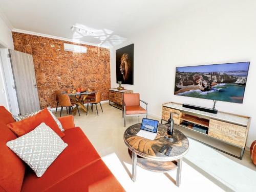Luxury Condo in Top Complex with Ocean and Marina View by Be Cherish
