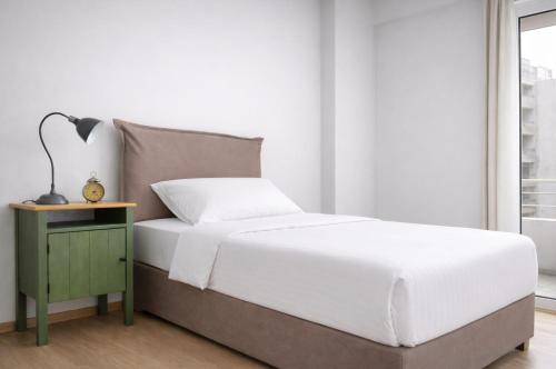 Acropolis Area Large 3BR 2BA Apartment