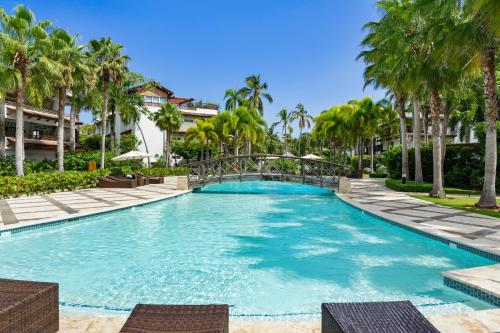 ®2BR{Beach~Spot} @TerrenasJaccuziWalk~to~Beach