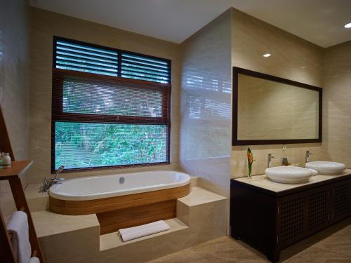 Vonios kambarys apgyvendinimo įstaigoje Jiwa Jawa Resort Ijen