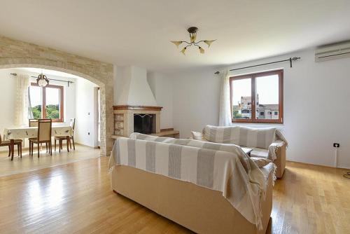 Beautiful apartment Cristian 3