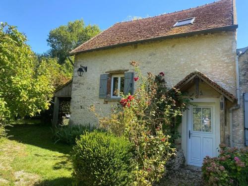 Maison au jardin à Bannost-Villegagnon