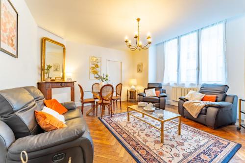 Logis Marybail, Elégant appartement avec terrasse dans immeuble Art Déco, près de la gare et du centre-ville à Montauban