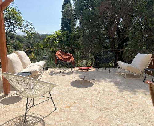 BugenVilla - South Corfu house