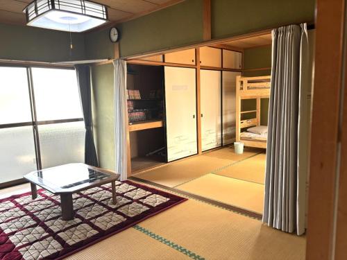 木の家ゲストハウス松山本館