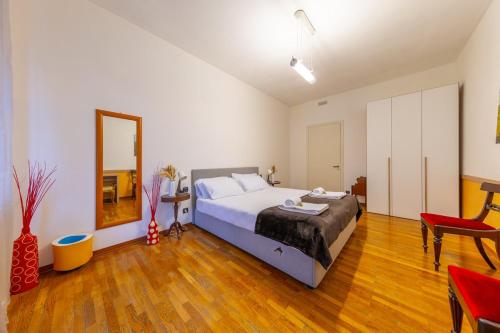 City Stay - Spacious and bright apartment, elegant area