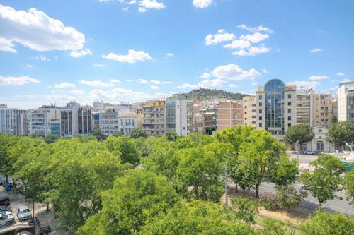 Acropolis Area Large 3BR 2BA Apartment