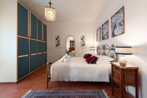Via del Corno, 1 - Paola Apt - Elegant apartment with elevator