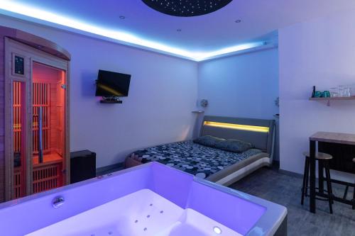 LX202 Love Room & Spa privatif - Jacuzzi & Sauna