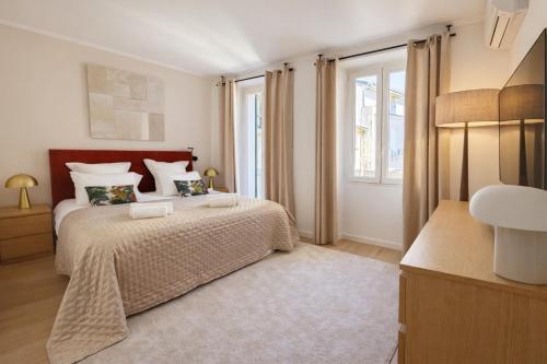 Luxury Elegance Comfort 3-room apartment of 80m2 with 2 BDR 2 BA 3 min Croisette & Beach