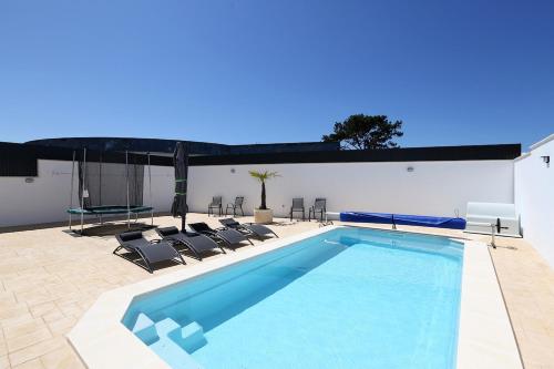 T3-House of the Palm Tree