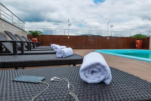 Bazén v ubytování Grande Hotel Ipatinga nebo v jeho okolí
