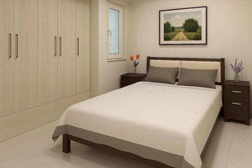 Sunny Stay Luxury Ground Floor Apartment