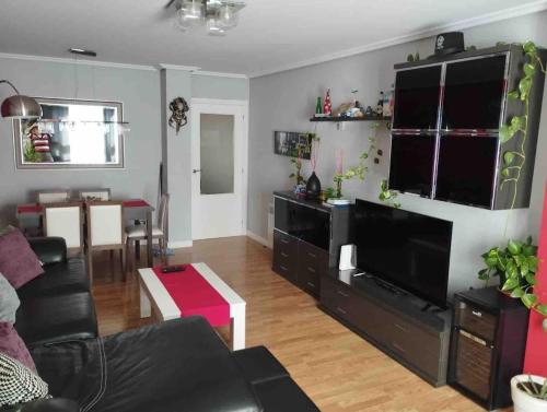 Habitación en apartamento compartido , de tres habitaciones , especial oferts para autoescuela