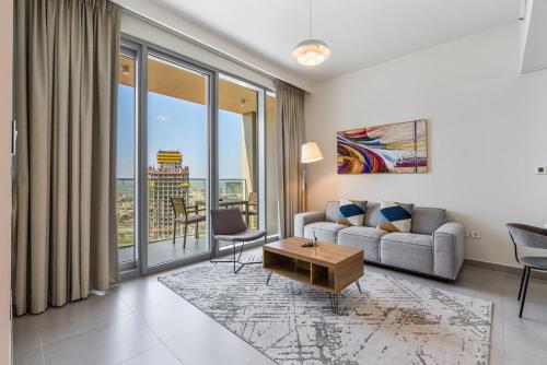 Elegant 2Bed Downtown Walk to Burj Khalifa