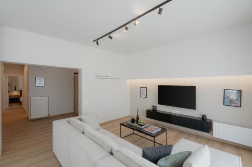 Luxury & Spacious Penthouse In Athens with Terrace
