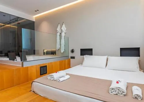 ZOE LUXURY SUITES photo 64