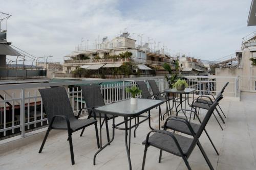 Luxury & Spacious Penthouse In Athens with Terrace