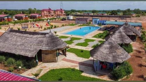 Swimmingpoolen hos eller tæt på Faso Wakat