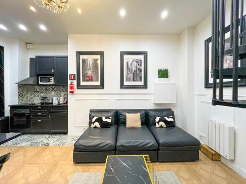 Urban Flat 55 - ATELIER MARILYN MONROE