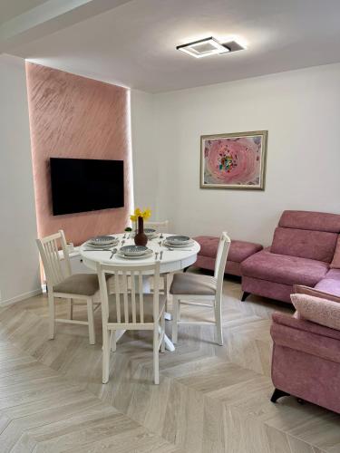 KABLAR'S SUNNY SUITES