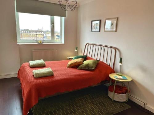 Gallery image of Stylish Room at London Fields Amazing City View in London