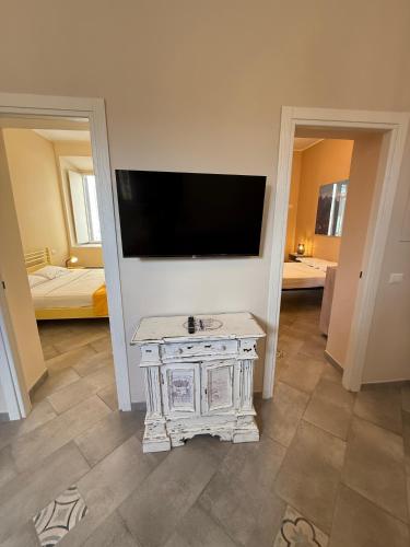 House - Cesare Balbo - Too